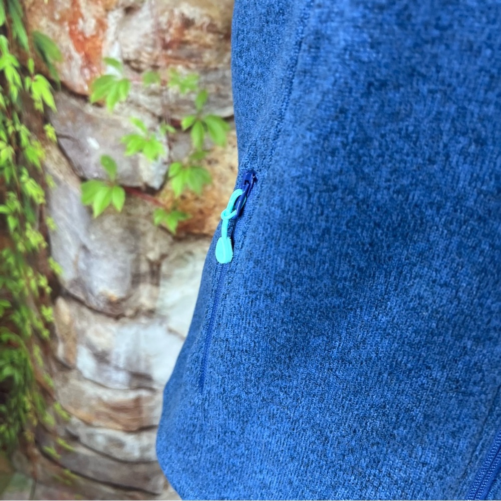 VINEYARD VINES Blue Sleeveless Zip Front Fleece Vest, S - Picture 5 of 12